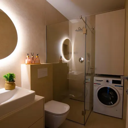 Luxury Three Bedroom Ivano *