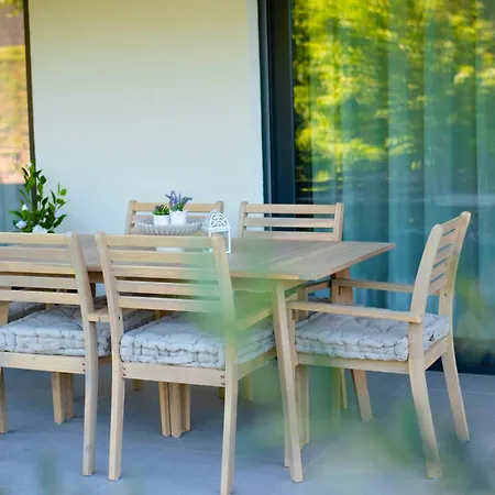 Luxury Three Bedroom Ivano * Sinj