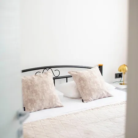 Luxury Three Bedroom Ivano * Sinj