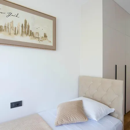 Luxury Three Bedroom Ivano * Sinj